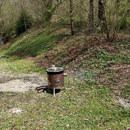 Pod Vlekom Konukevi Dedinky